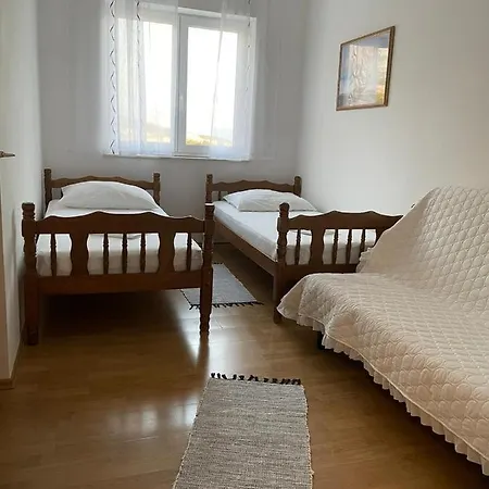 Apartment Marijanovic *